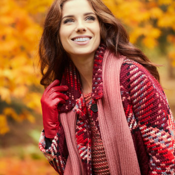 Fashion woman walking in autum